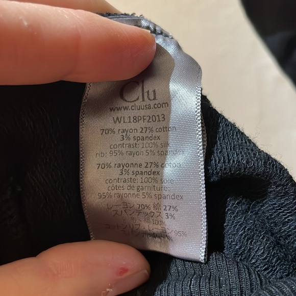 Clu long sleeve Free with purchase - Picture 2 of 11